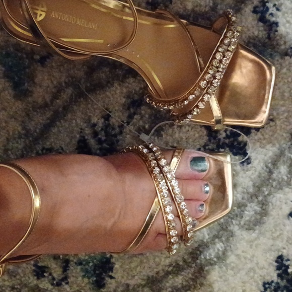 Antonio Melani Faithe Ankle Strap Rhinestone Jewel Detail Heeled Sandals Gold - Picture 2 of 16